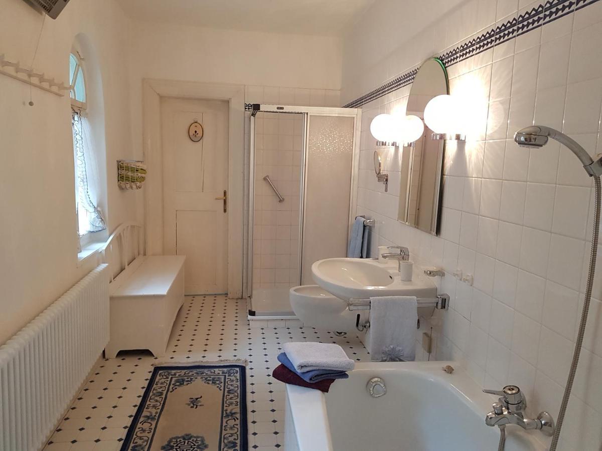 Ferienwohnung Schloss Schrattenthal 외부 사진